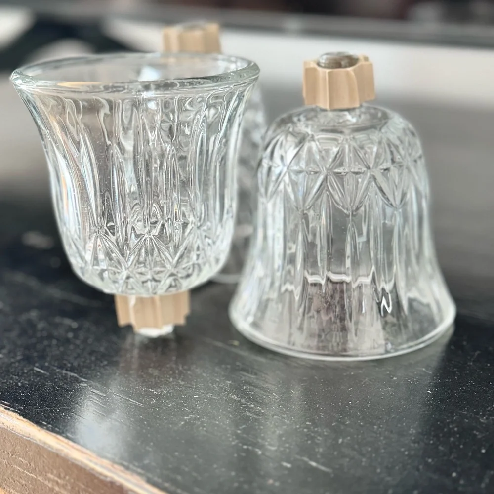 2 Home Interiors Clear Glass candle hold Hurricane Votive Cups Grommets 4 